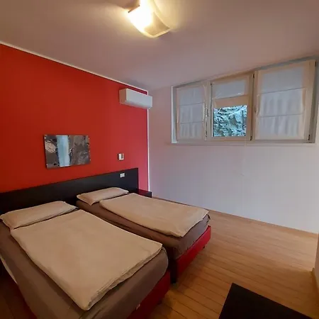 Apart Otel Treccani