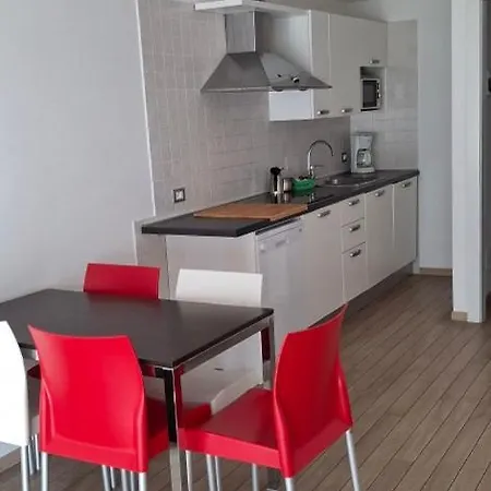 Apart Otel Treccani Malcesine